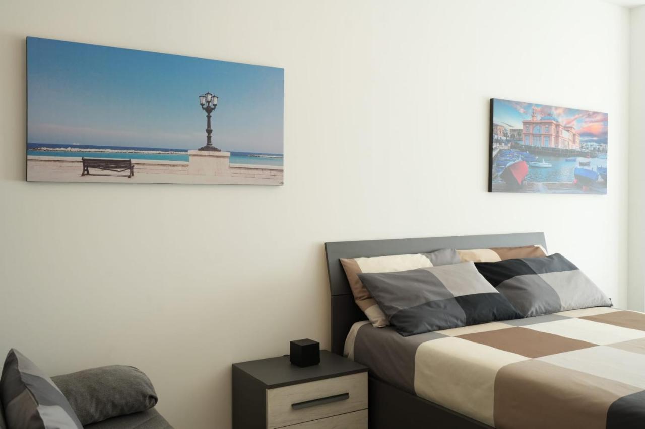 Homega - City Center New Apartment Bari Esterno foto